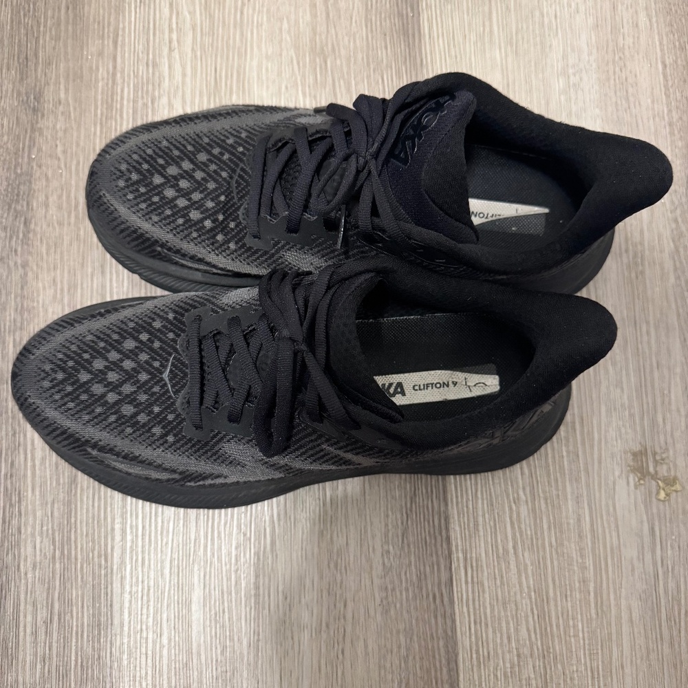 Hoka Clifton 9